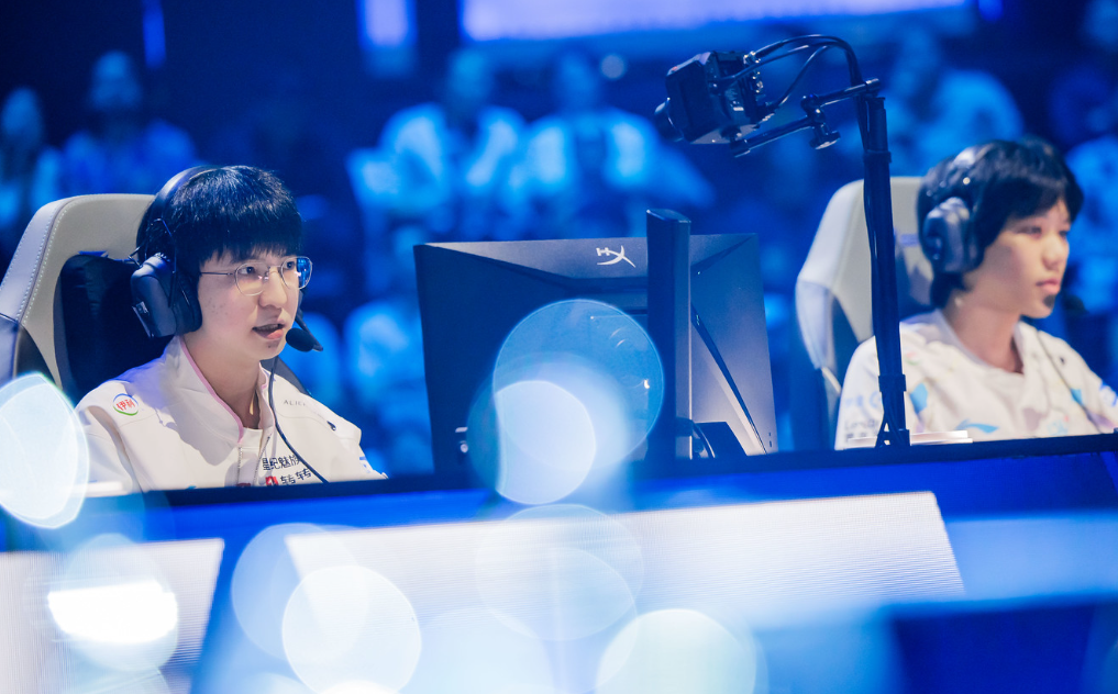 开云APP-SHR险胜WBG，Elk完成史诗逆转宿敌对决成都决赛之夜，引爆全场热议